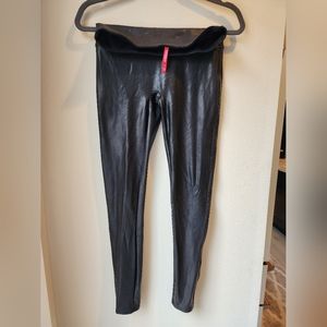 SPANX Faux Leather Leggings (reg)- size LG runs fitted